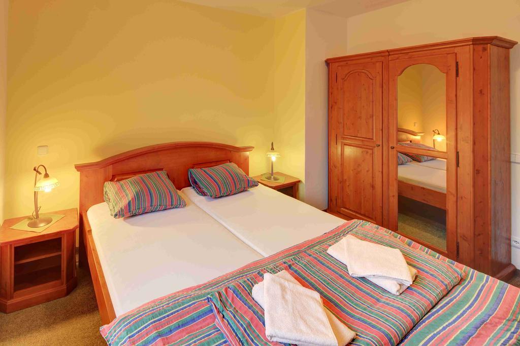 Hradni Basta Hotell Bečov nad Teplou Eksteriør bilde