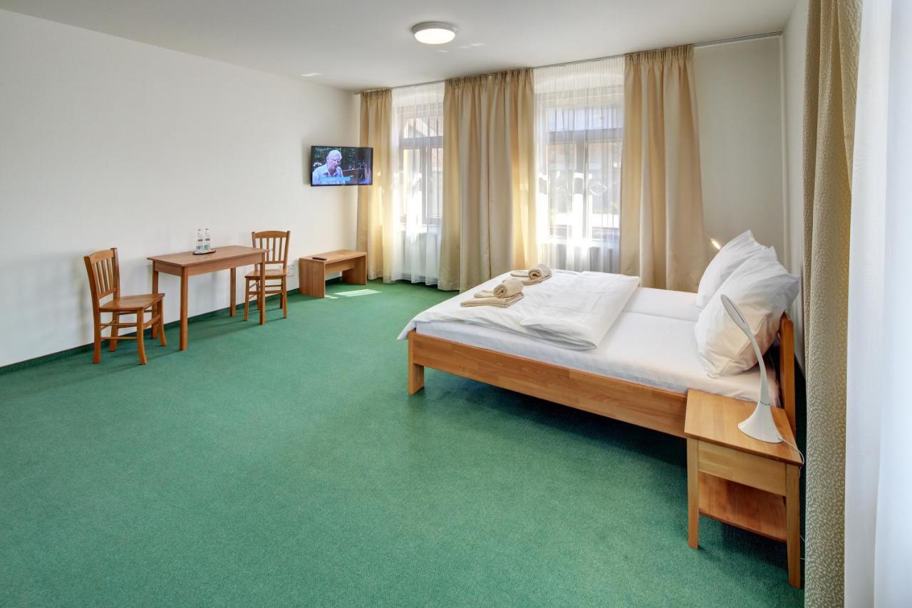 Hradni Basta Hotell Bečov nad Teplou Eksteriør bilde